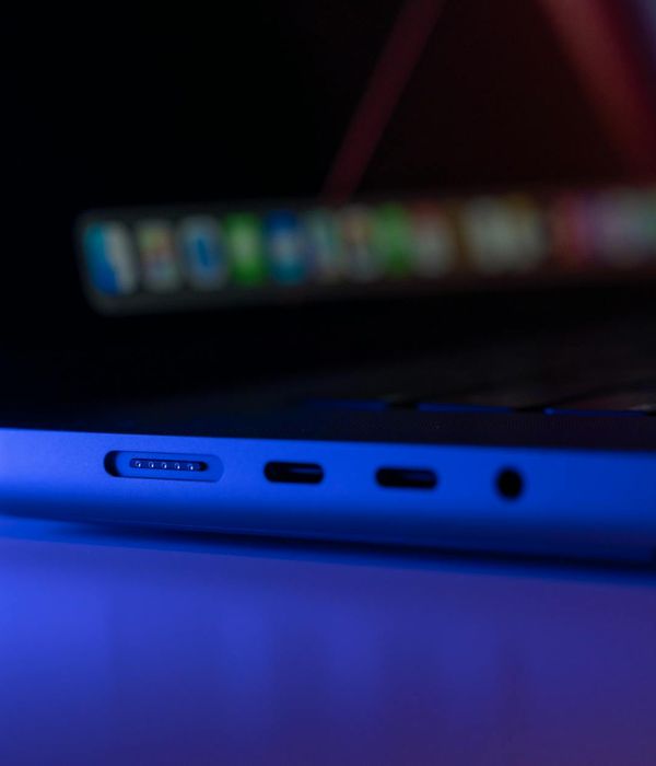 Professional automotive diagnostic computer scanner with advanced digital interface